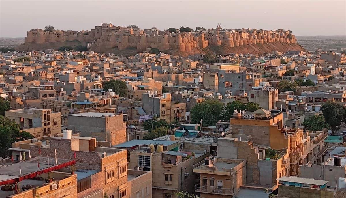 8 Days Desert Tour Package