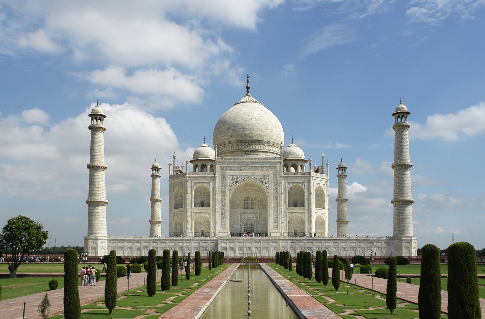 Bangalore to Agra Tour