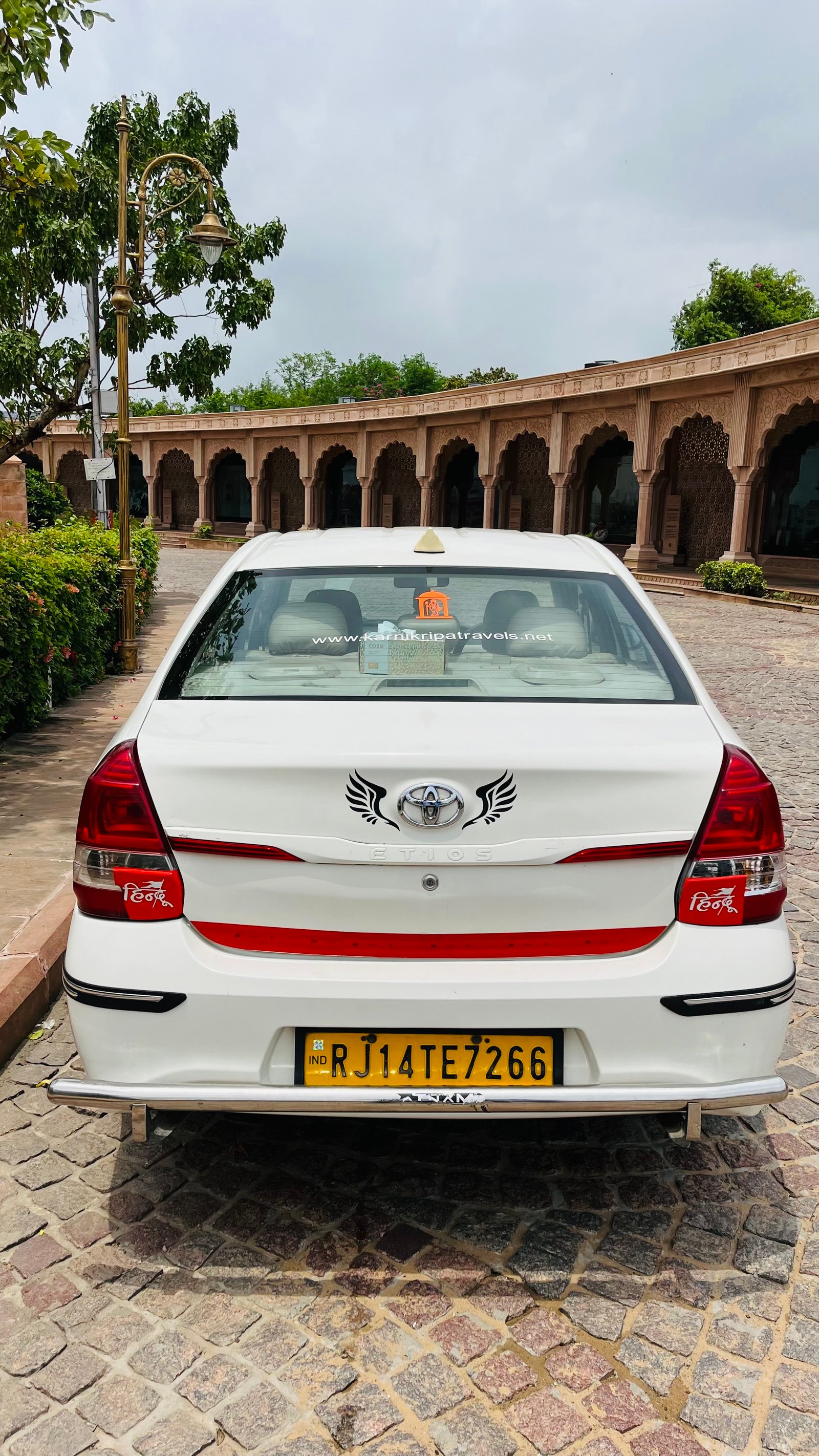 Hire Toyota Etios in Jaipur