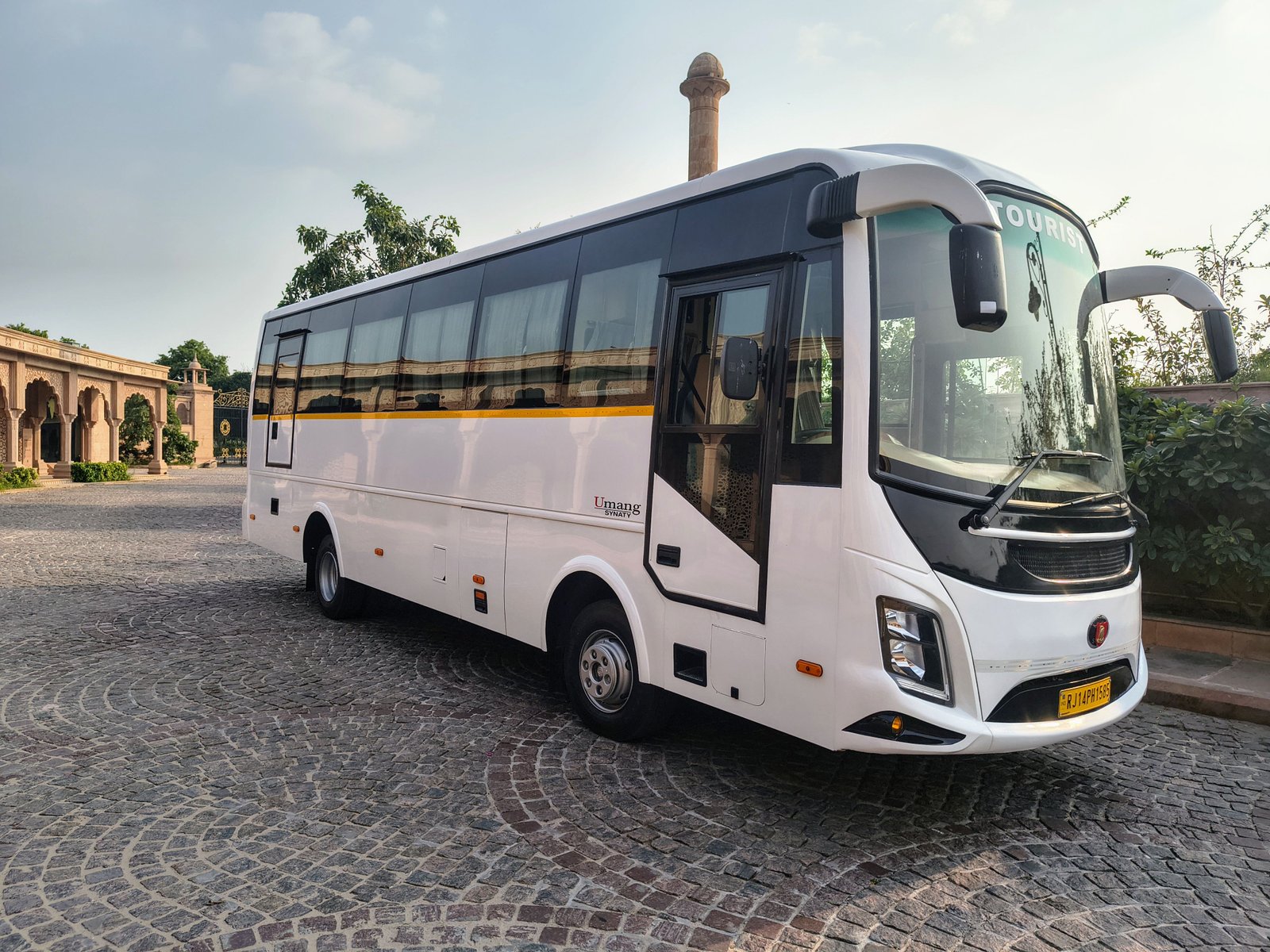 Bus Rental (Mini | Luxury | Sleeper)