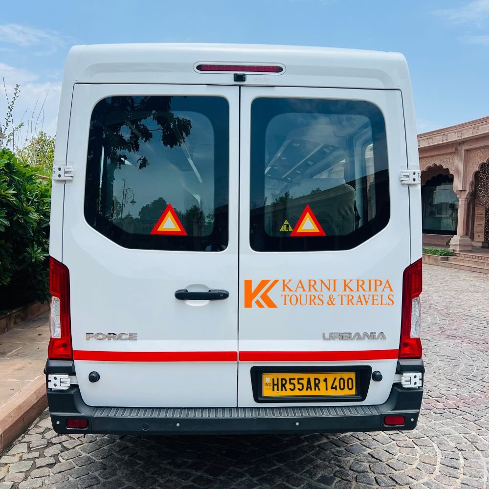 Urbania (Luxury Van)