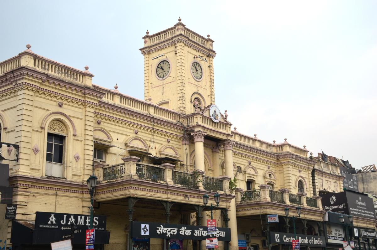 Hazratganj Market