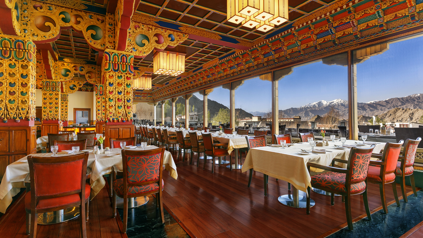 Tea and Food in Local Cafes Ladakh